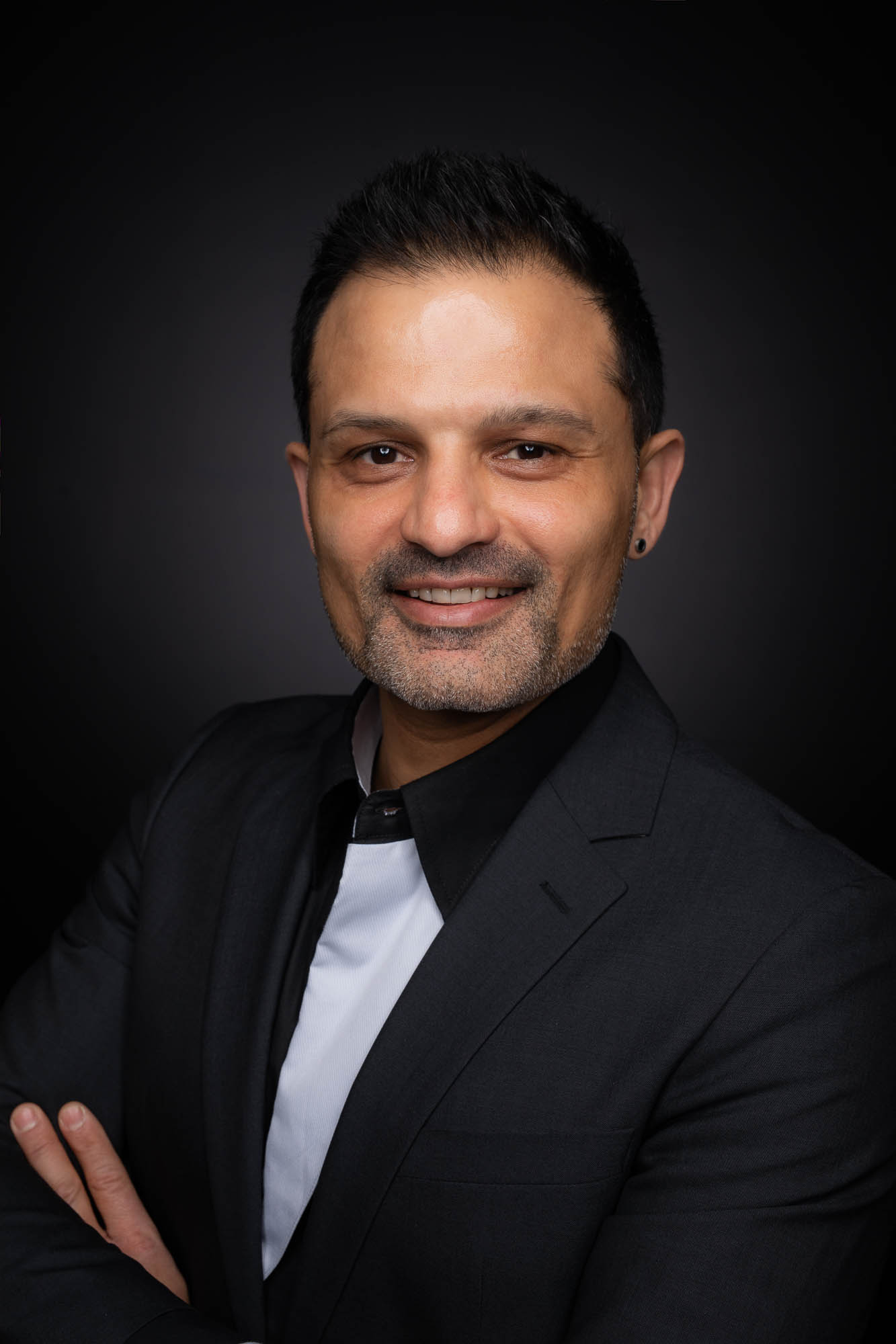 Export x3 Headshot  06178 Dez 01 2019 Headshots 2019  Miro Nicole Nadine 2